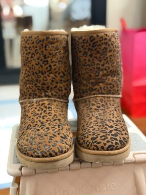 Uggs Leopard Boots